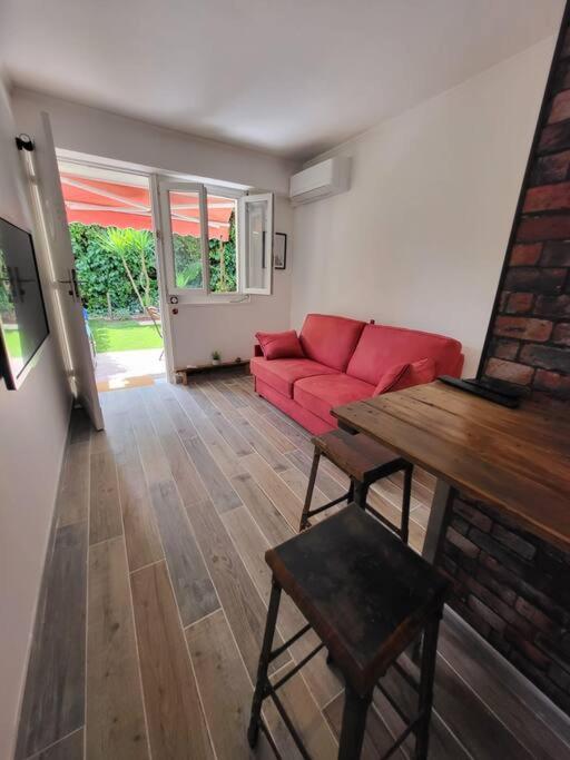 Studio Rez De Jardin